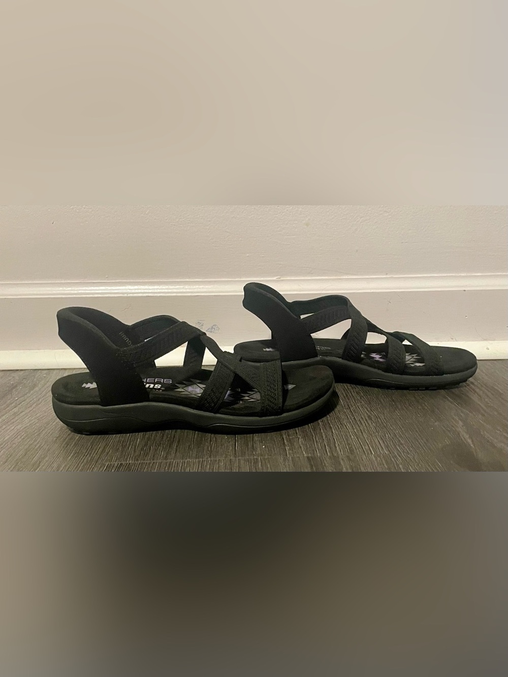 Sketcher’s Women's Slip-ins Reggae Slim Daily Vibe Strappy Sandal